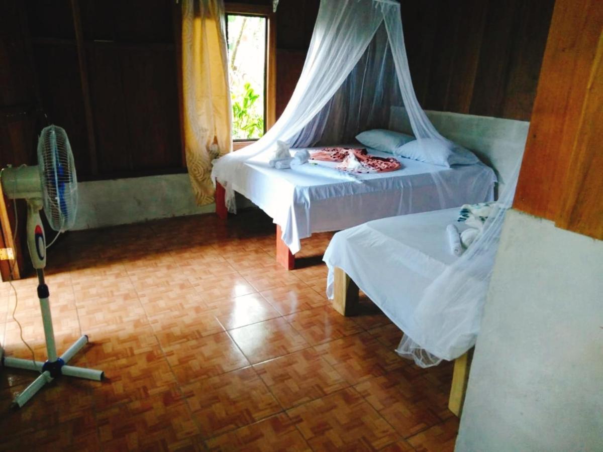 Posada Rio Celeste In Acomodação com café da manhã Exterior foto