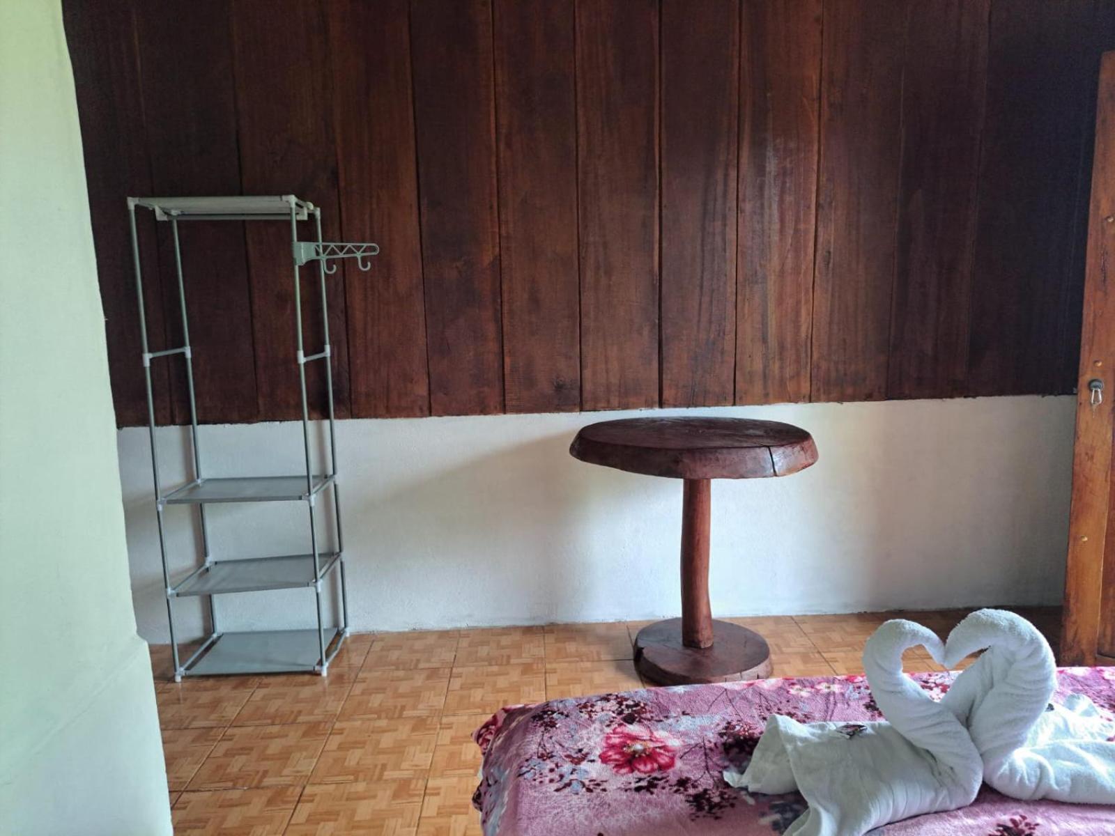 Posada Rio Celeste In Acomodação com café da manhã Exterior foto