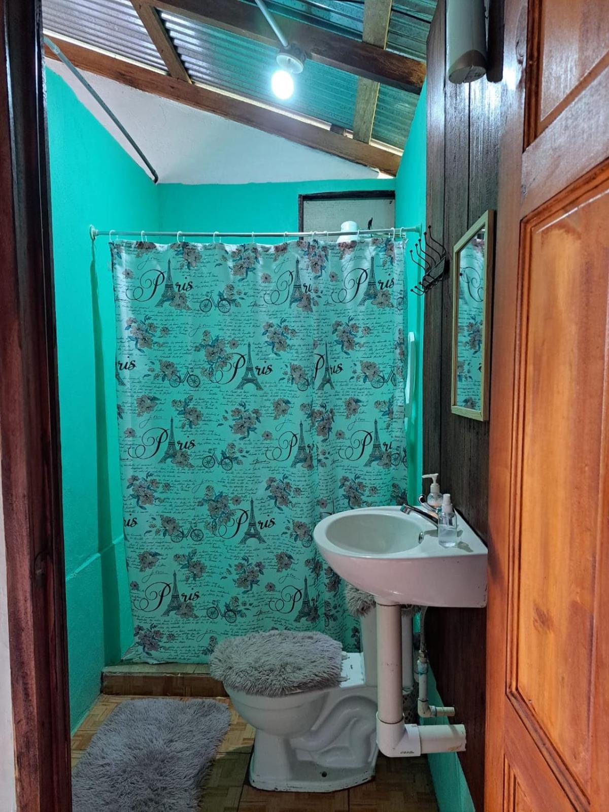 Posada Rio Celeste In Acomodação com café da manhã Exterior foto